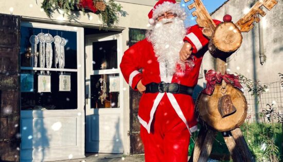 Babbo Natale e la Renna Rudolph a Casa Inverse